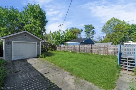 12505 Grimsby Avenue Cleveland OH 44135