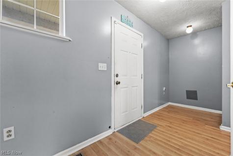 12505 Grimsby Avenue Cleveland OH 44135
