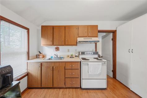 115 Avon Point Avon Lake OH 44012