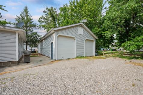 115 Avon Point Avon Lake OH 44012