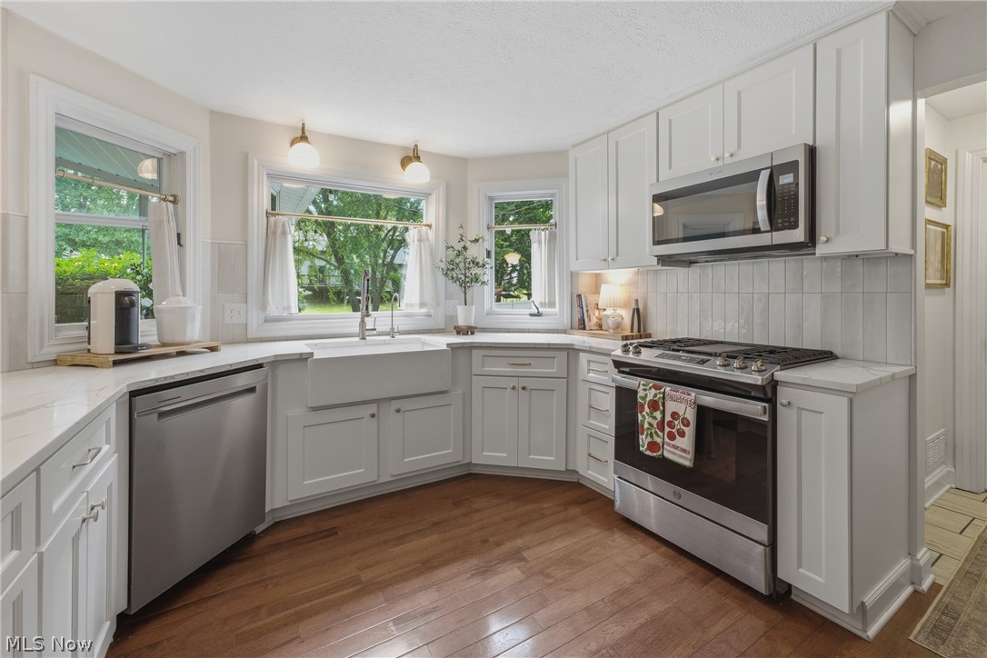 6093 Anchorport Circle NW Canton OH 44718