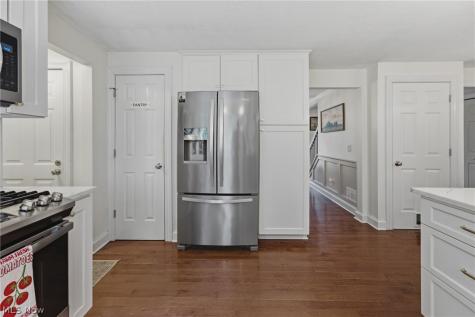 6093 Anchorport Circle NW Canton OH 44718