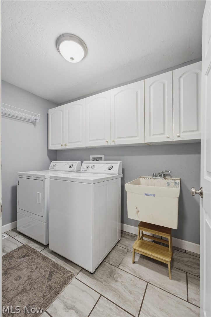 6093 Anchorport Circle NW Canton OH 44718