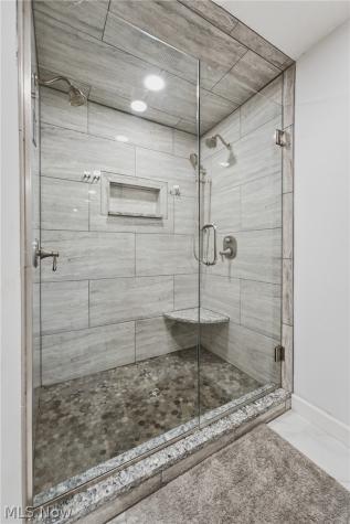 6093 Anchorport Circle NW Canton OH 44718
