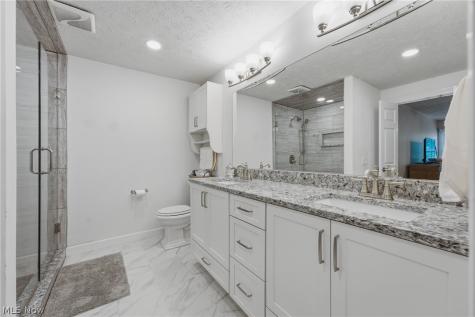 6093 Anchorport Circle NW Canton OH 44718