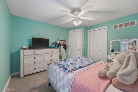 6093 Anchorport Circle NW Canton OH 44718