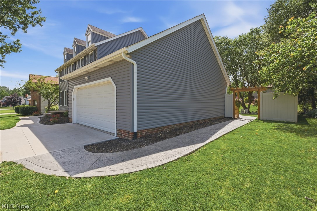 6093 Anchorport Circle NW Canton OH 44718
