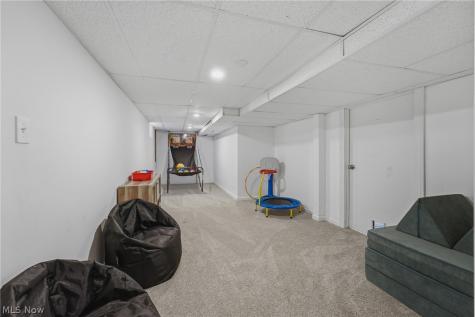 6093 Anchorport Circle NW Canton OH 44718