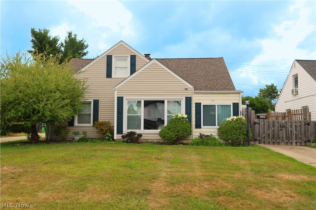 1209 Commonwealth Avenue Mayfield Heights OH 44124