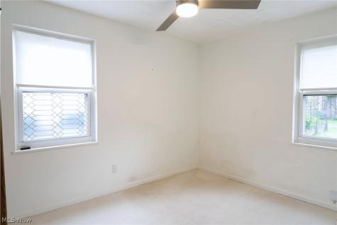 1209 Commonwealth Avenue Mayfield Heights OH 44124
