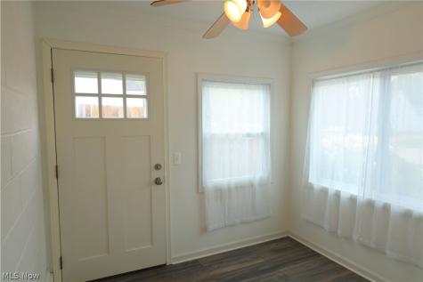 1209 Commonwealth Avenue Mayfield Heights OH 44124