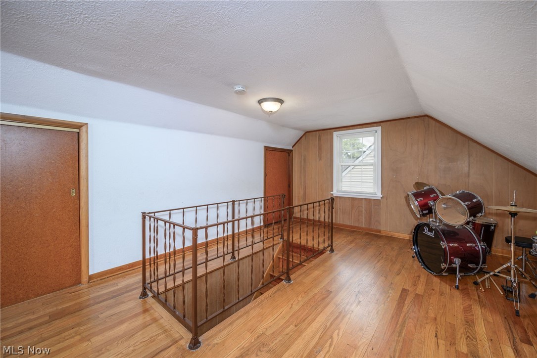 2751 Valley Road Cuyahoga Falls OH 44223