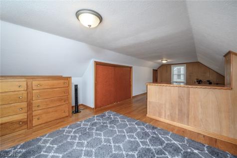 2751 Valley Road Cuyahoga Falls OH 44223