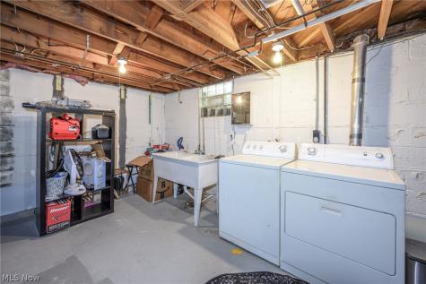 2751 Valley Road Cuyahoga Falls OH 44223