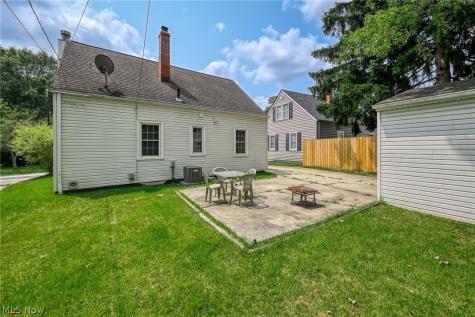 2751 Valley Road Cuyahoga Falls OH 44223