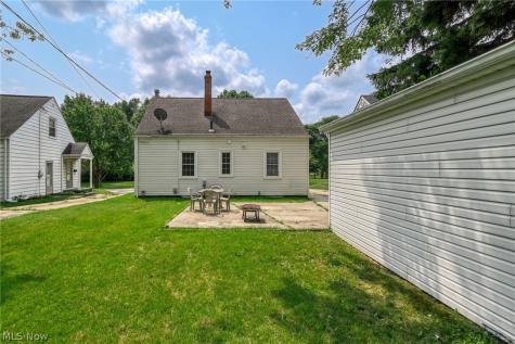2751 Valley Road Cuyahoga Falls OH 44223