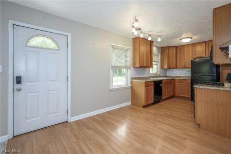 2751 Valley Road Cuyahoga Falls OH 44223