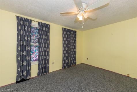 827 Starkweather Avenue Cleveland OH 44113