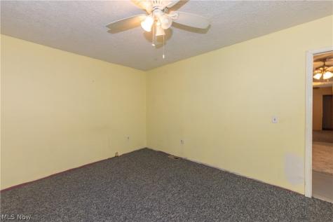 827 Starkweather Avenue Cleveland OH 44113