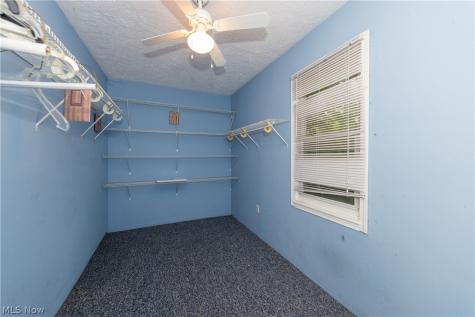 827 Starkweather Avenue Cleveland OH 44113