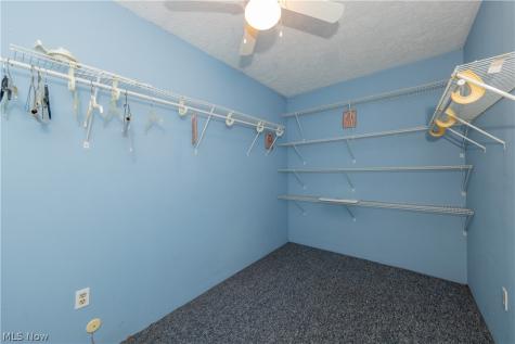 827 Starkweather Avenue Cleveland OH 44113
