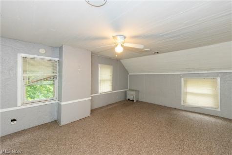 827 Starkweather Avenue Cleveland OH 44113