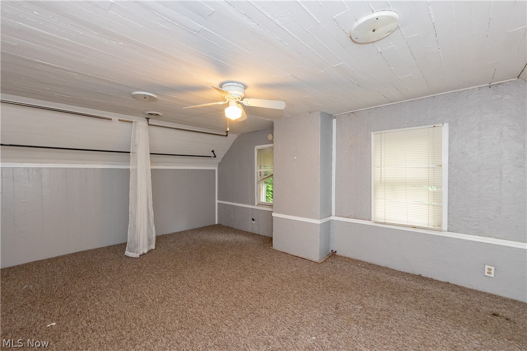 827 Starkweather Avenue Cleveland OH 44113