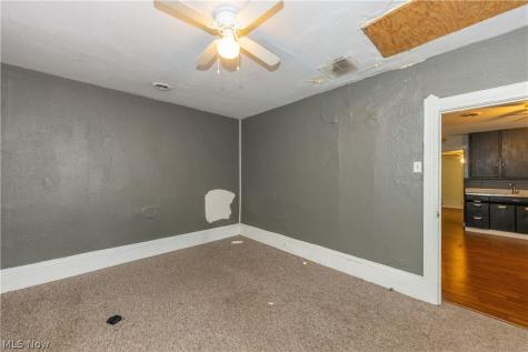827 Starkweather Avenue Cleveland OH 44113