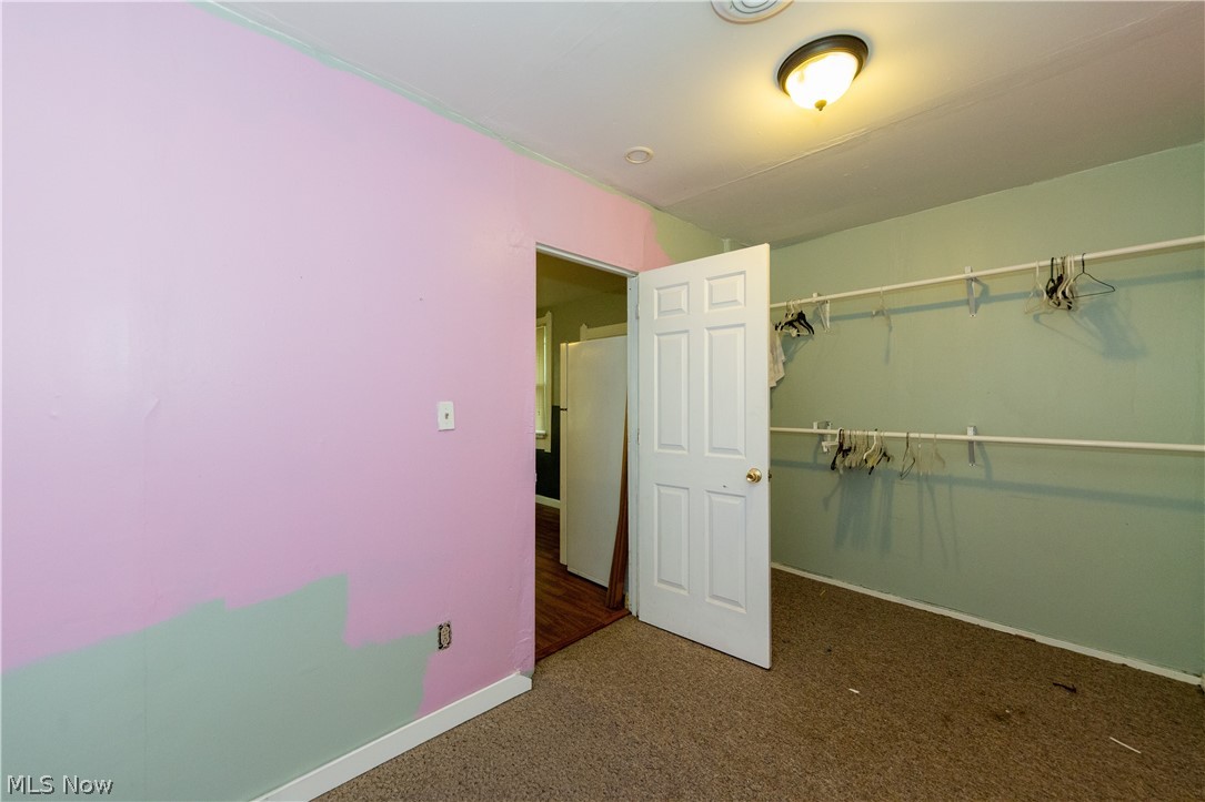 827 Starkweather Avenue Cleveland OH 44113