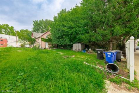 827 Starkweather Avenue Cleveland OH 44113