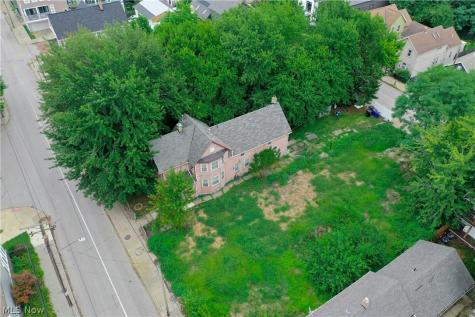 827 Starkweather Avenue Cleveland OH 44113