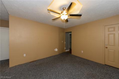 827 Starkweather Avenue Cleveland OH 44113