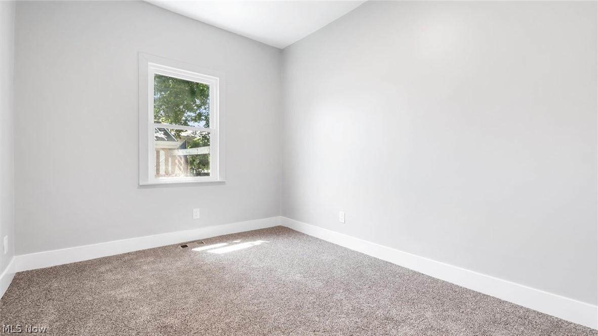 250 N Main Street Roseville OH 43777