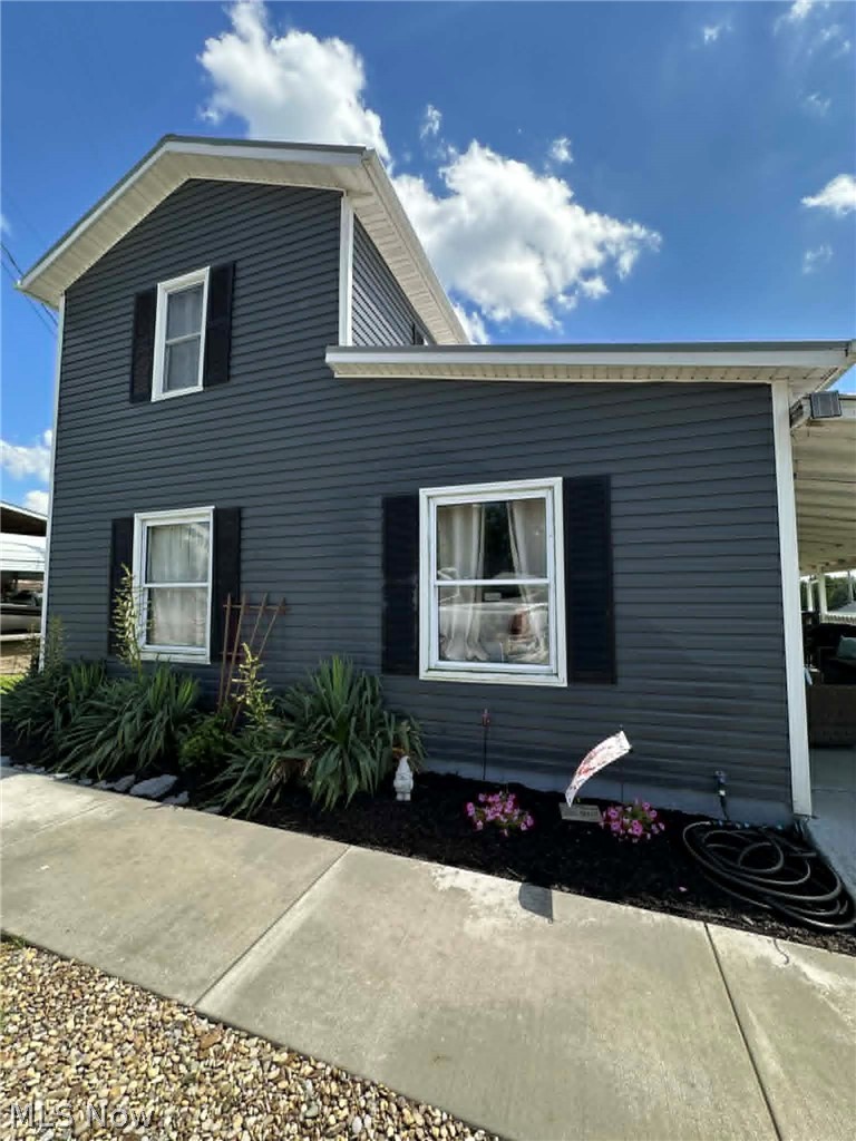 52788 Belmont Avenue Beallsville OH 43716