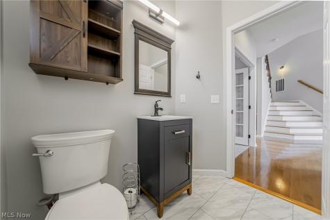 38691 Amberwood Drive Avon OH 44011