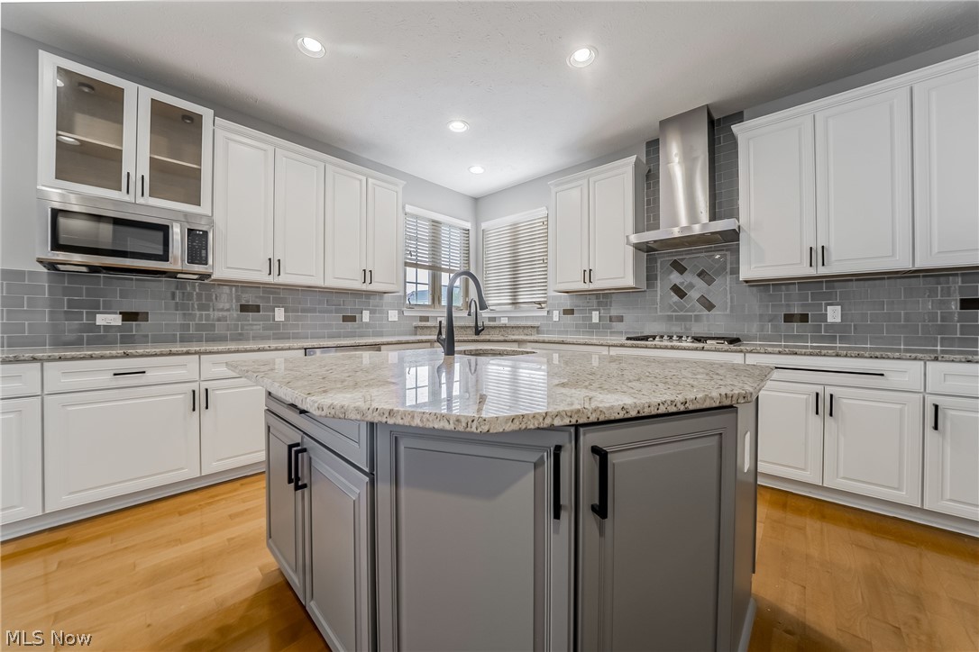 38691 Amberwood Drive Avon OH 44011