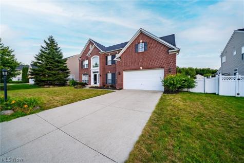 38691 Amberwood Drive Avon OH 44011