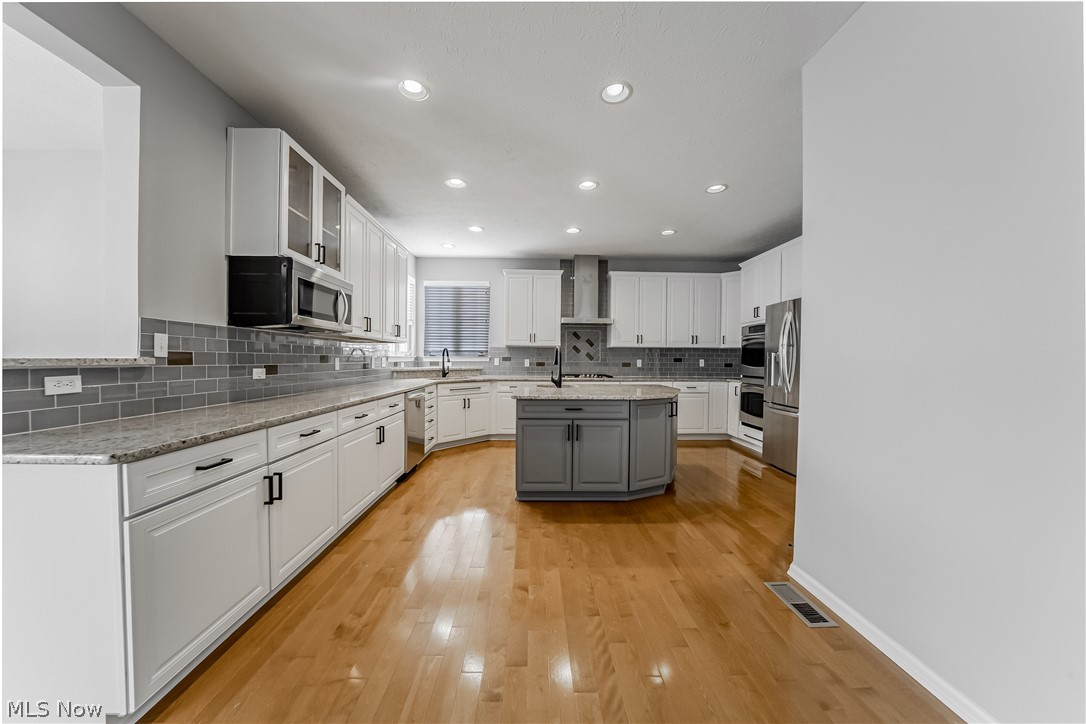 38691 Amberwood Drive Avon OH 44011