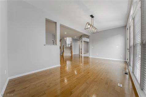 38691 Amberwood Drive Avon OH 44011