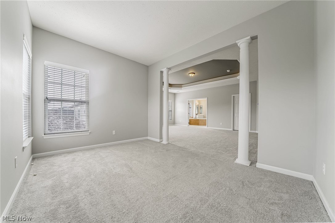 38691 Amberwood Drive Avon OH 44011