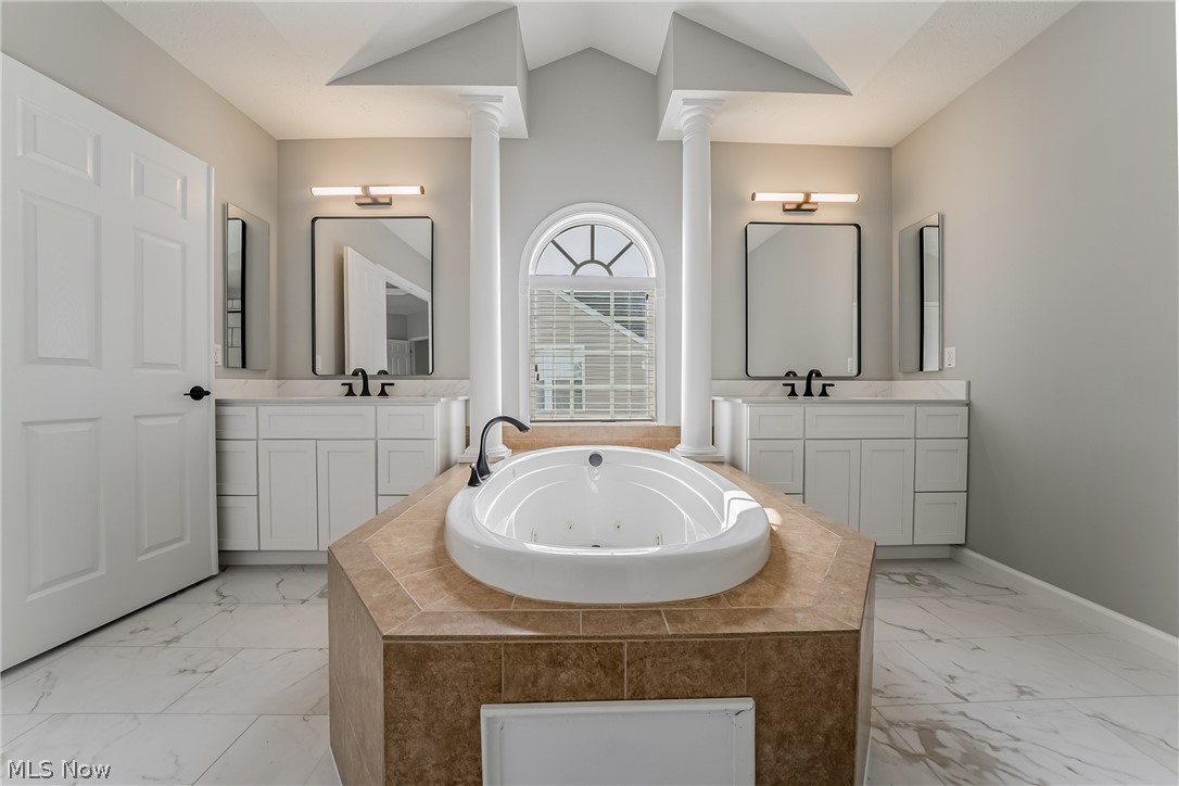 38691 Amberwood Drive Avon OH 44011