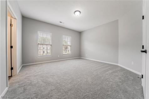 38691 Amberwood Drive Avon OH 44011