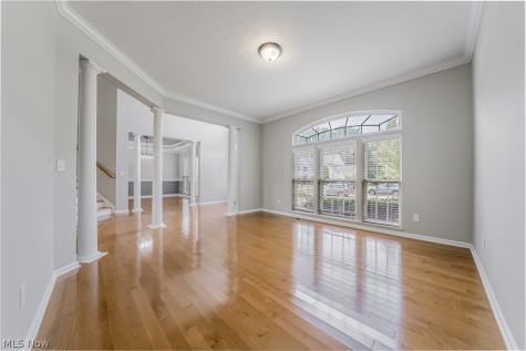 38691 Amberwood Drive Avon OH 44011