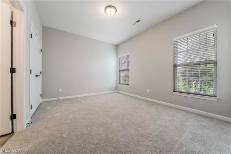 38691 Amberwood Drive Avon OH 44011