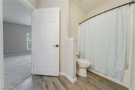 38691 Amberwood Drive Avon OH 44011
