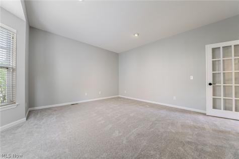 38691 Amberwood Drive Avon OH 44011
