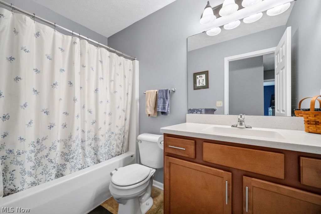 117 Carrington Court Elyria OH 44035