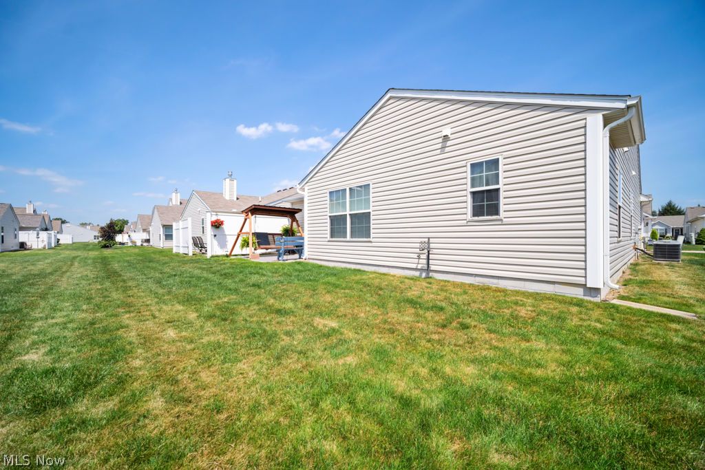 117 Carrington Court Elyria OH 44035