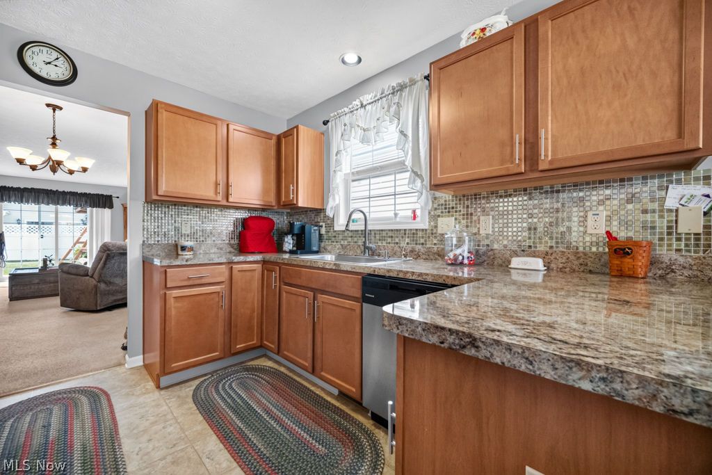 117 Carrington Court Elyria OH 44035