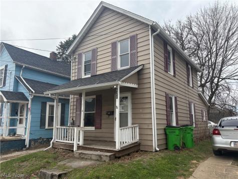 621 Creedmore Avenue Barberton OH 44203